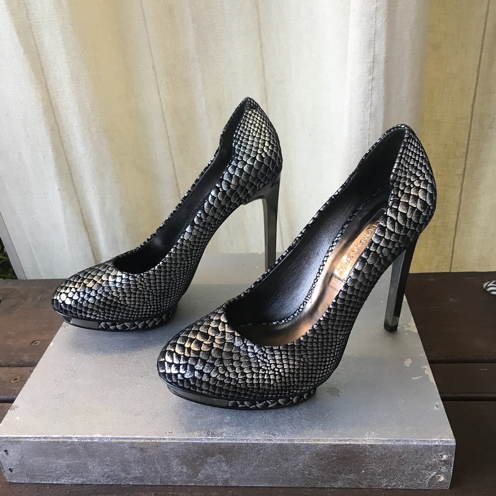 Black and Silver Suede BCBGMaxAzria Pumps